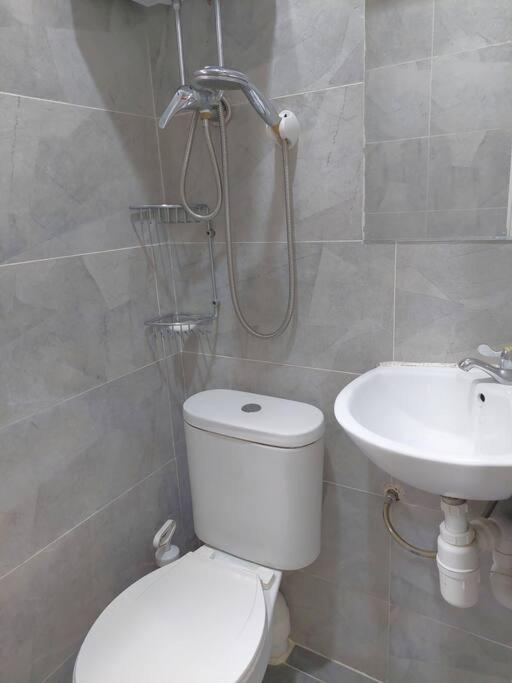 Apartment Lovely Private Entire Near Olympic Mtr Hong Kong